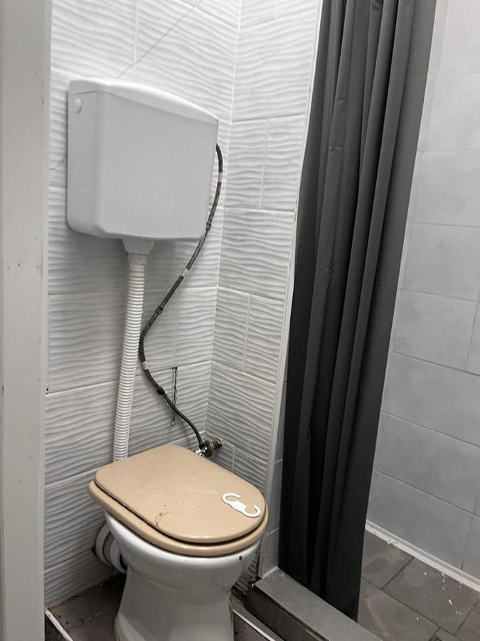 Downtown Fine-Tuned 2 Bedroom + Livingroom Apartment Th.32.1.3 솜버트헤이 외부 사진