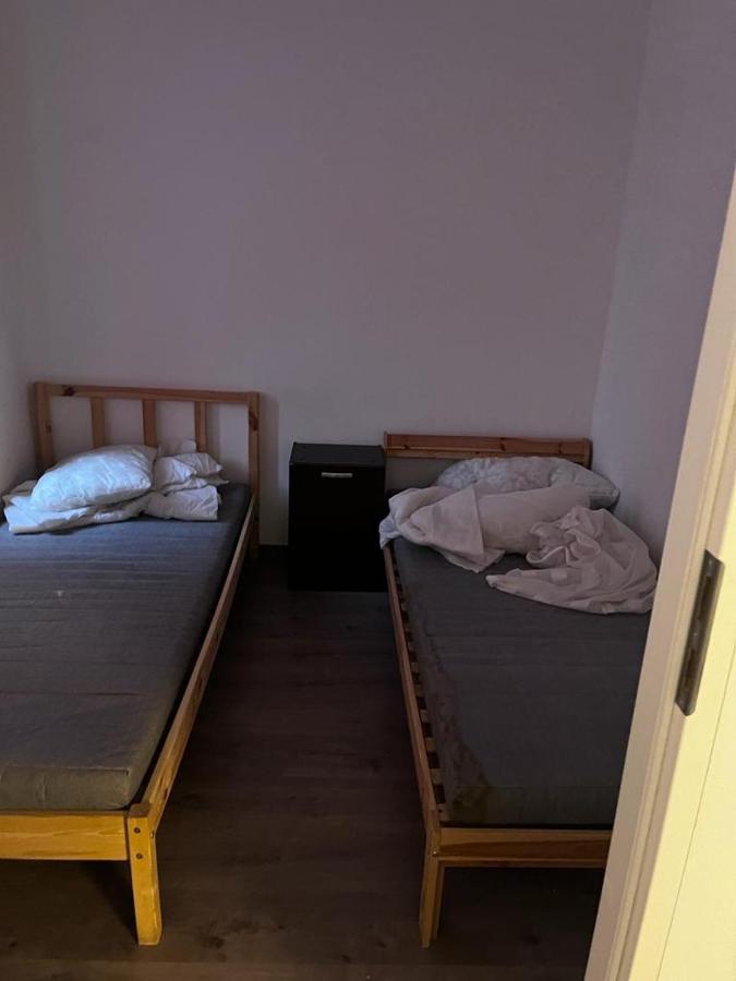 Downtown Fine-Tuned 2 Bedroom + Livingroom Apartment Th.32.1.3 솜버트헤이 외부 사진